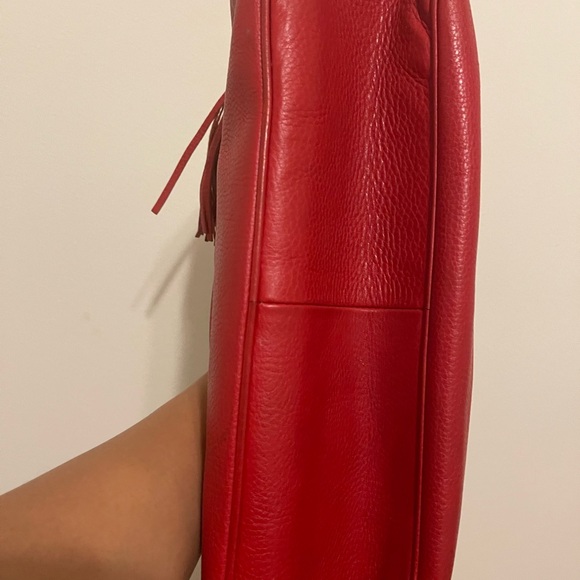 100% Authentic Gucci large soho bag with chain strap - Picture 4 of 13